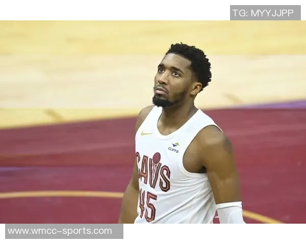 米切尔状态低迷半场仅得5分球队陷入困境需寻求突破